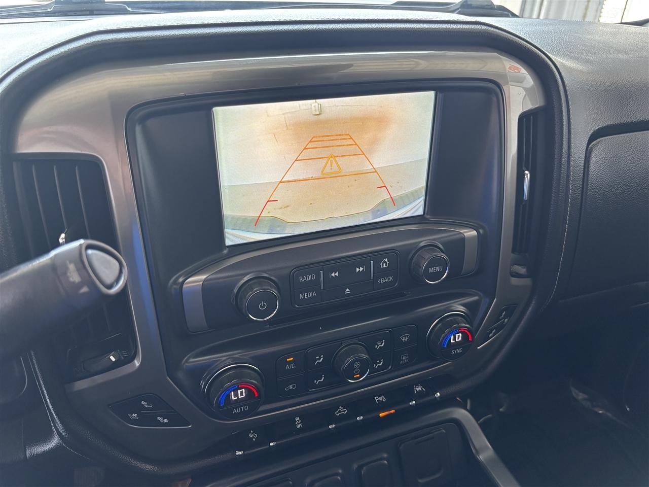 Chevrolet Silverado 1500 High Country Crew Cab Long Box 4WD 2017