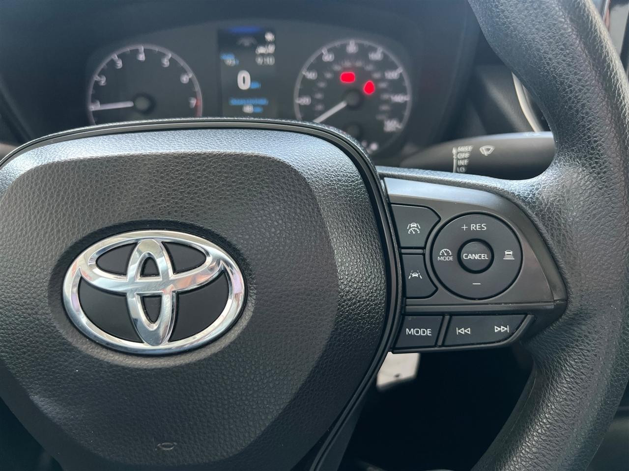 Toyota Corolla LE 2024