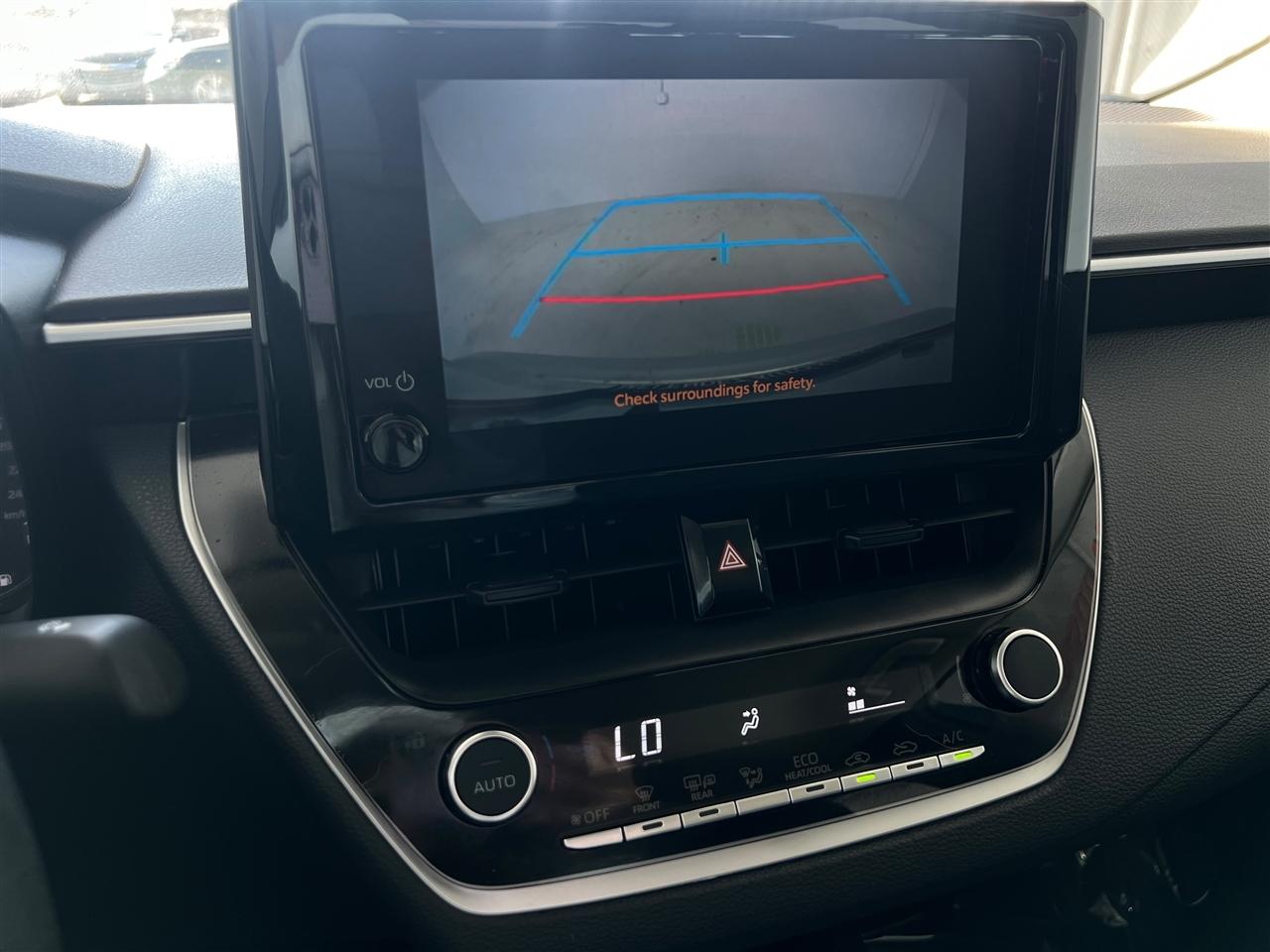 Toyota Corolla LE 2024