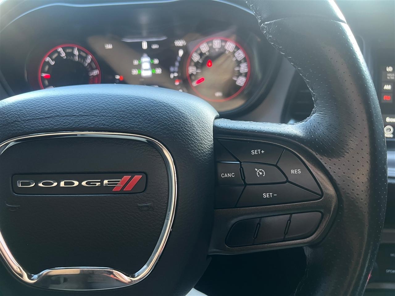 Dodge Challenger SXT 2023
