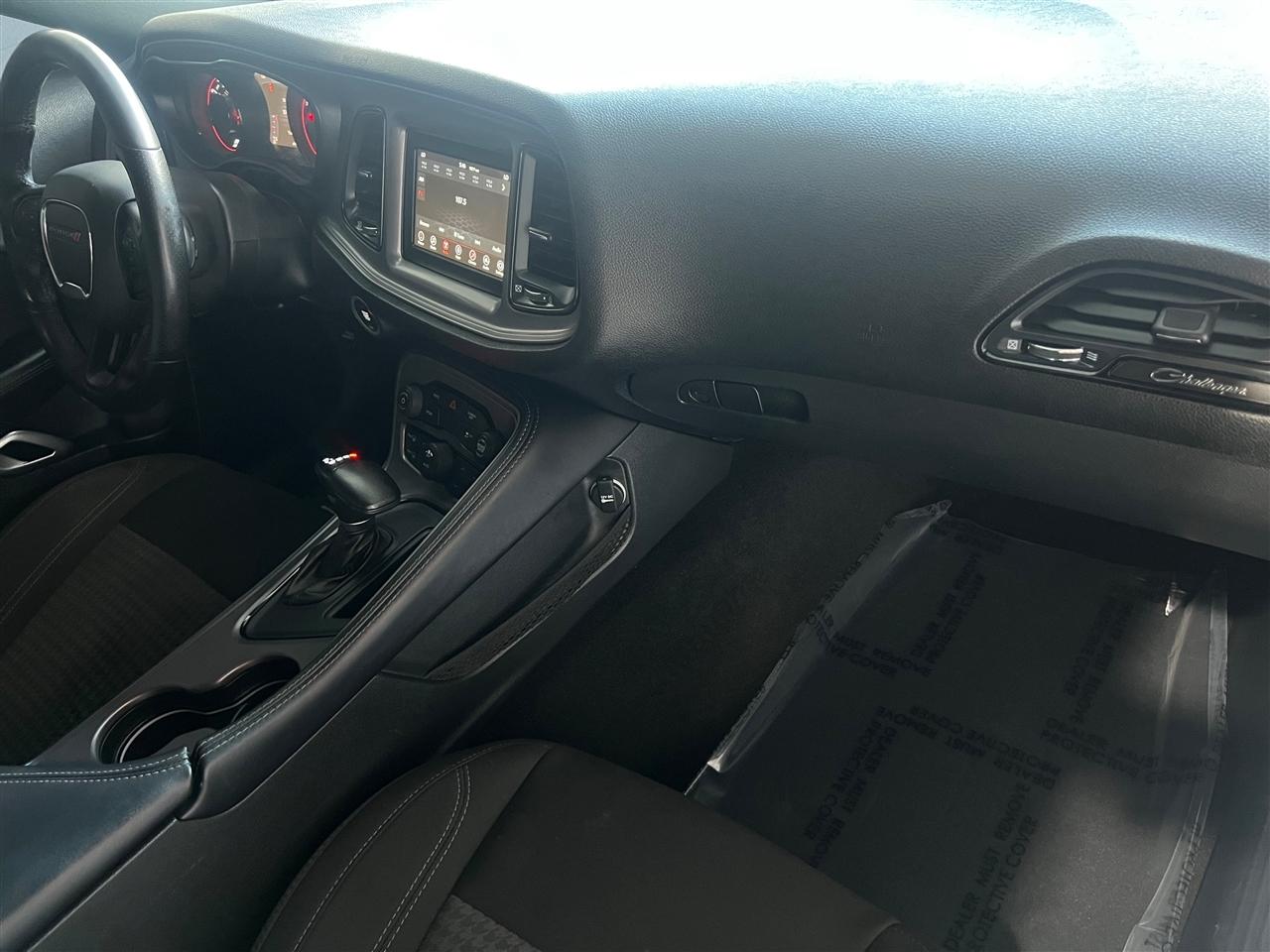 Dodge Challenger SXT 2023
