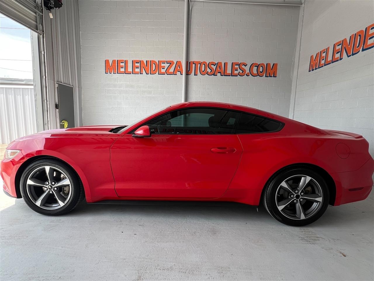 Ford Mustang V6 Coupe 2015