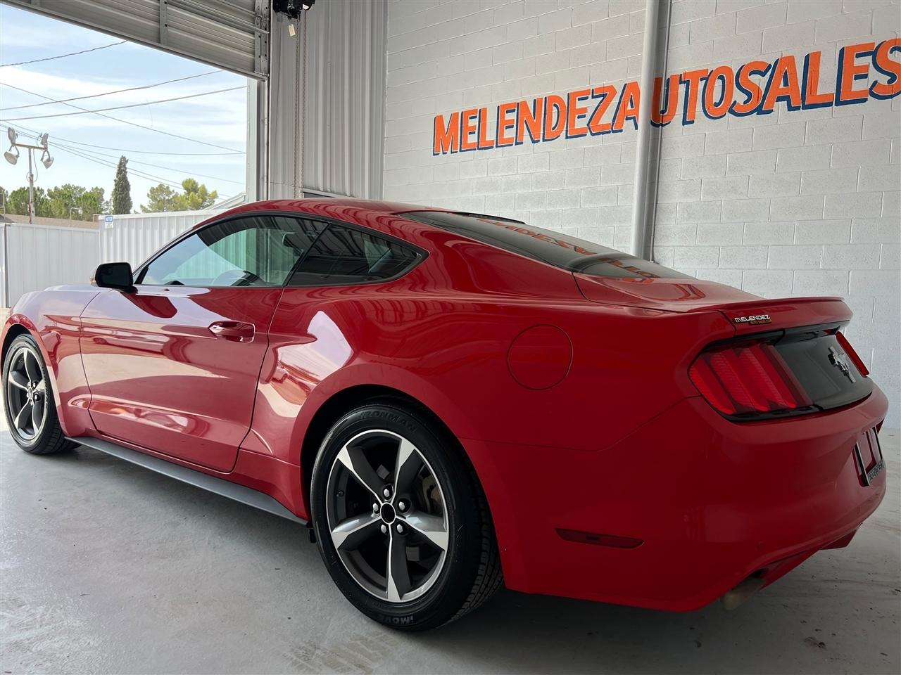 Ford Mustang V6 Coupe 2015