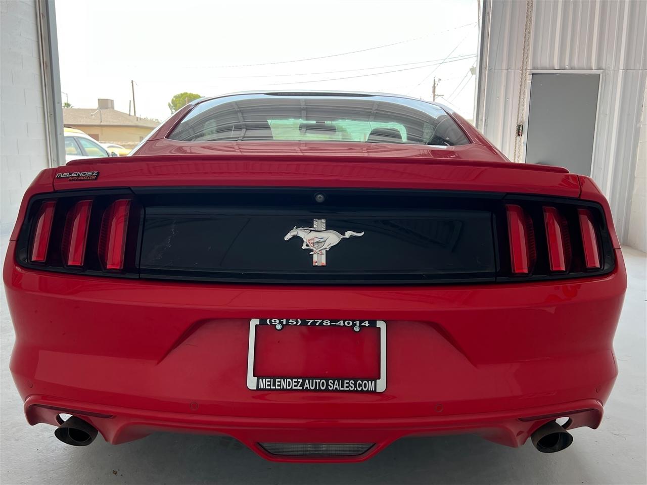 Ford Mustang V6 Coupe 2015