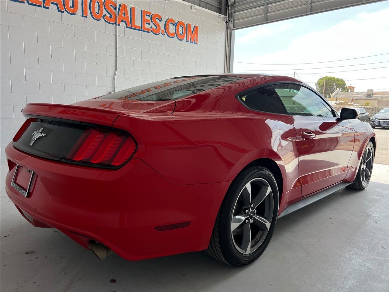 Ford Mustang V6 Coupe 2015