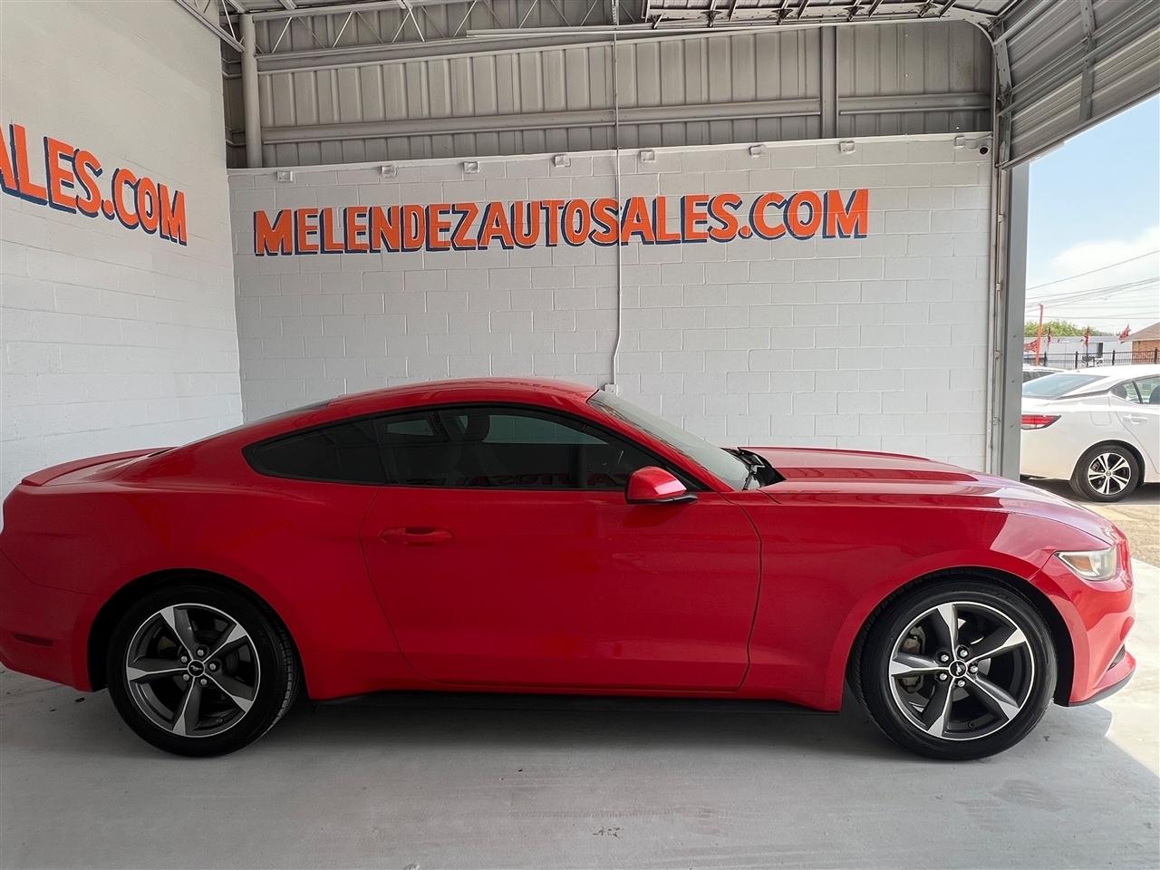 Ford Mustang V6 Coupe 2015