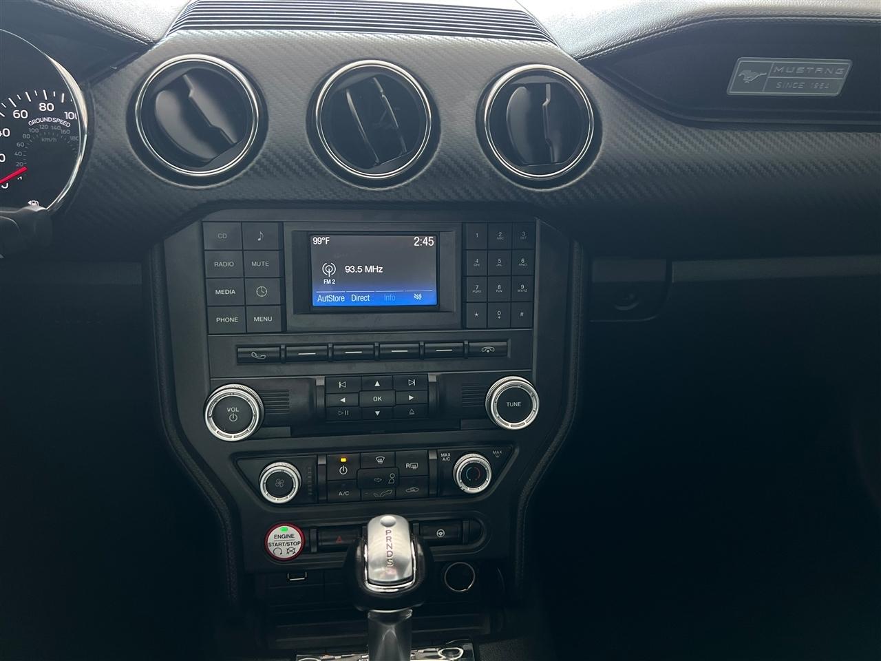 Ford Mustang V6 Coupe 2015
