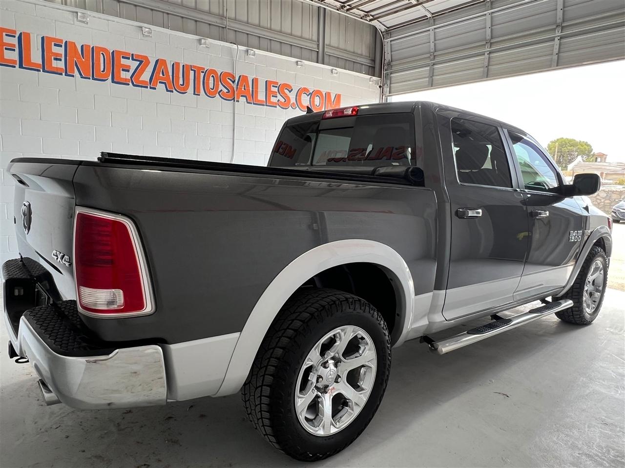 RAM 1500 Laramie Crew Cab SWB 4WD 2016