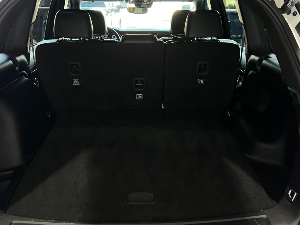 Jeep Grand Cherokee Laredo 4WD 2023