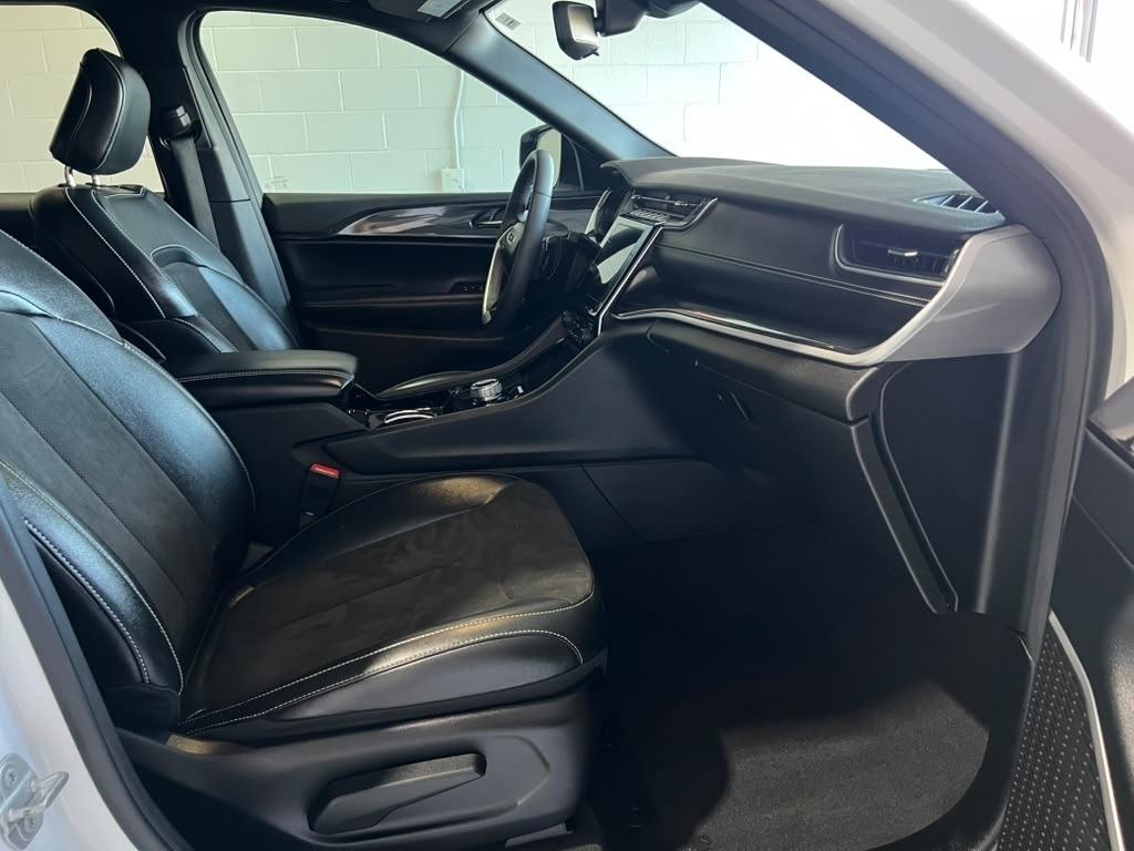 Jeep Grand Cherokee Laredo 4WD 2023