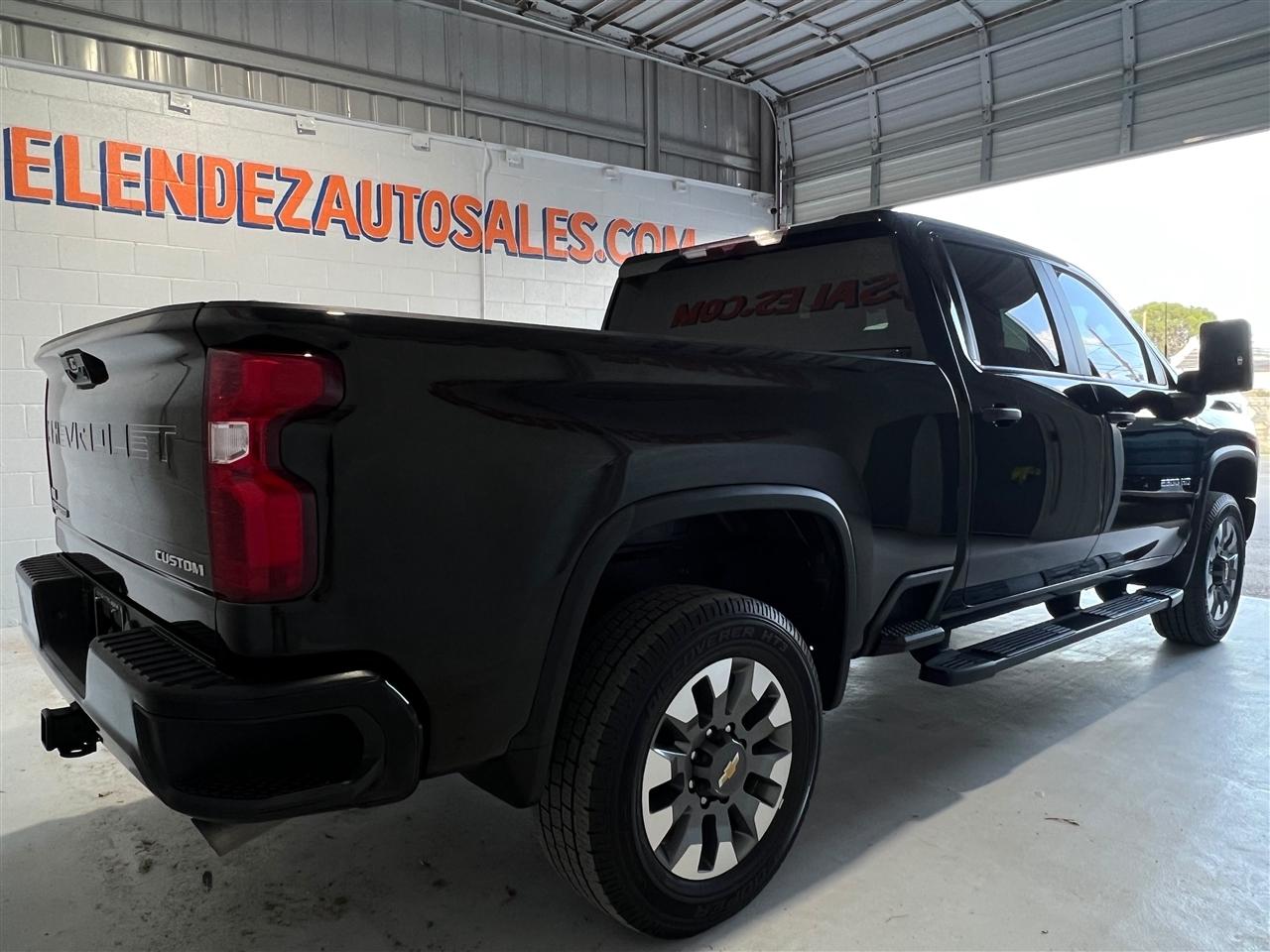 Chevrolet Silverado 2500HD Custom Crew Cab Long Box 4WD 2022