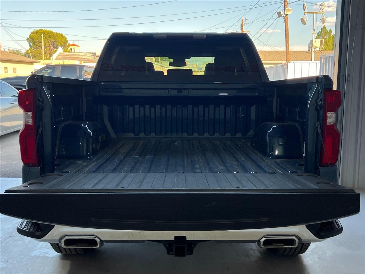 Chevrolet Silverado 1500 LTZ Crew Cab 4WD 2024