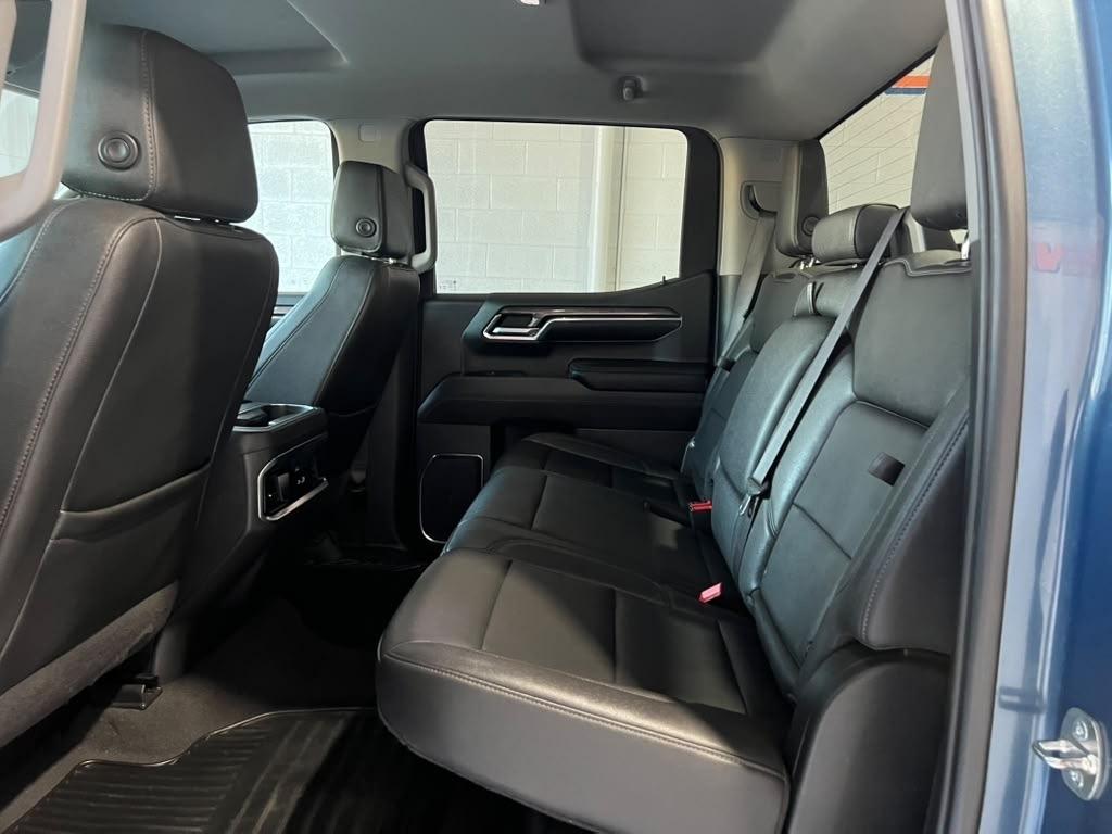 Chevrolet Silverado 1500 LTZ Crew Cab 4WD 2024
