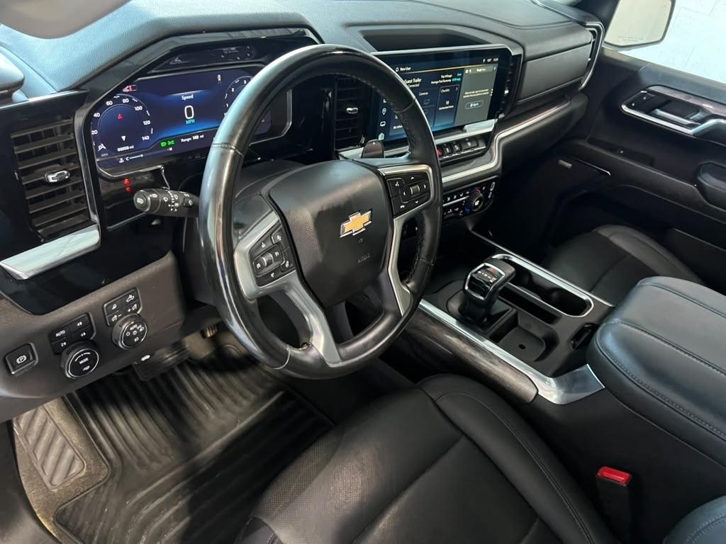 Chevrolet Silverado 1500 LTZ Crew Cab 4WD 2024