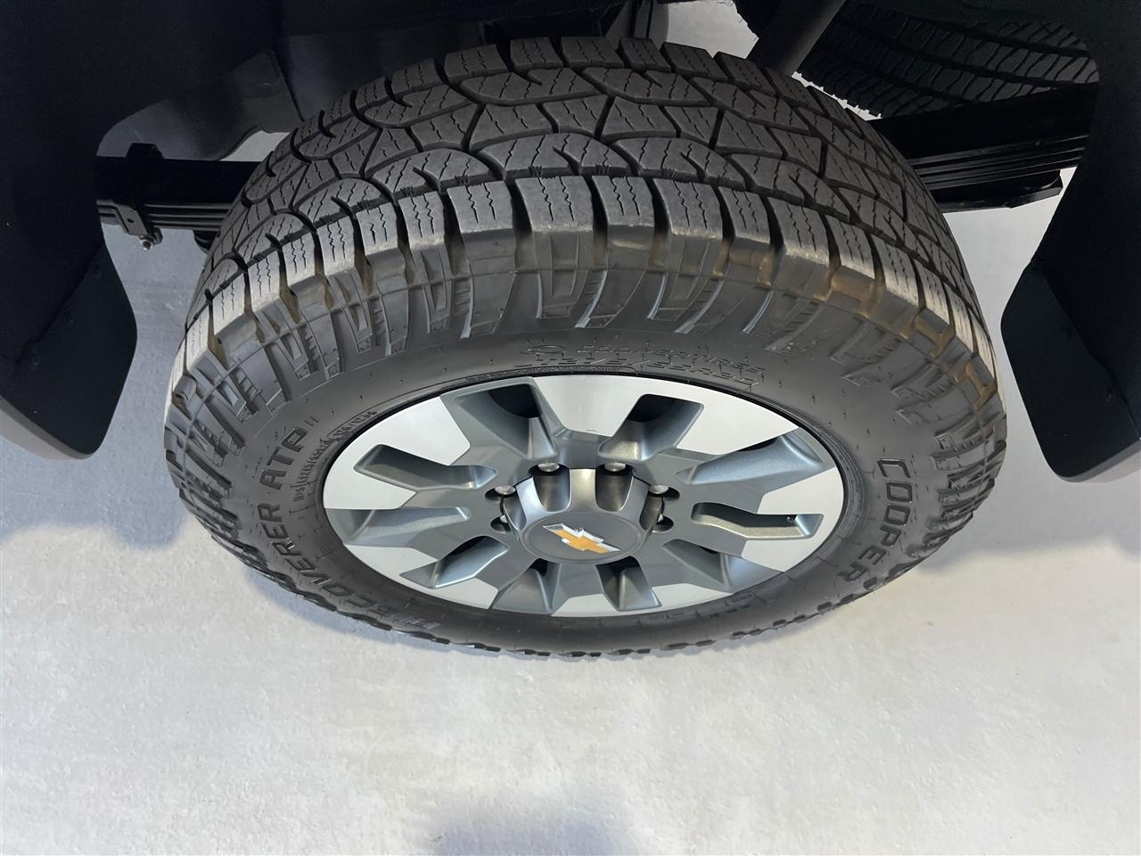 Chevrolet Silverado 2500HD Custom Crew Cab Long Box 2WD 2022