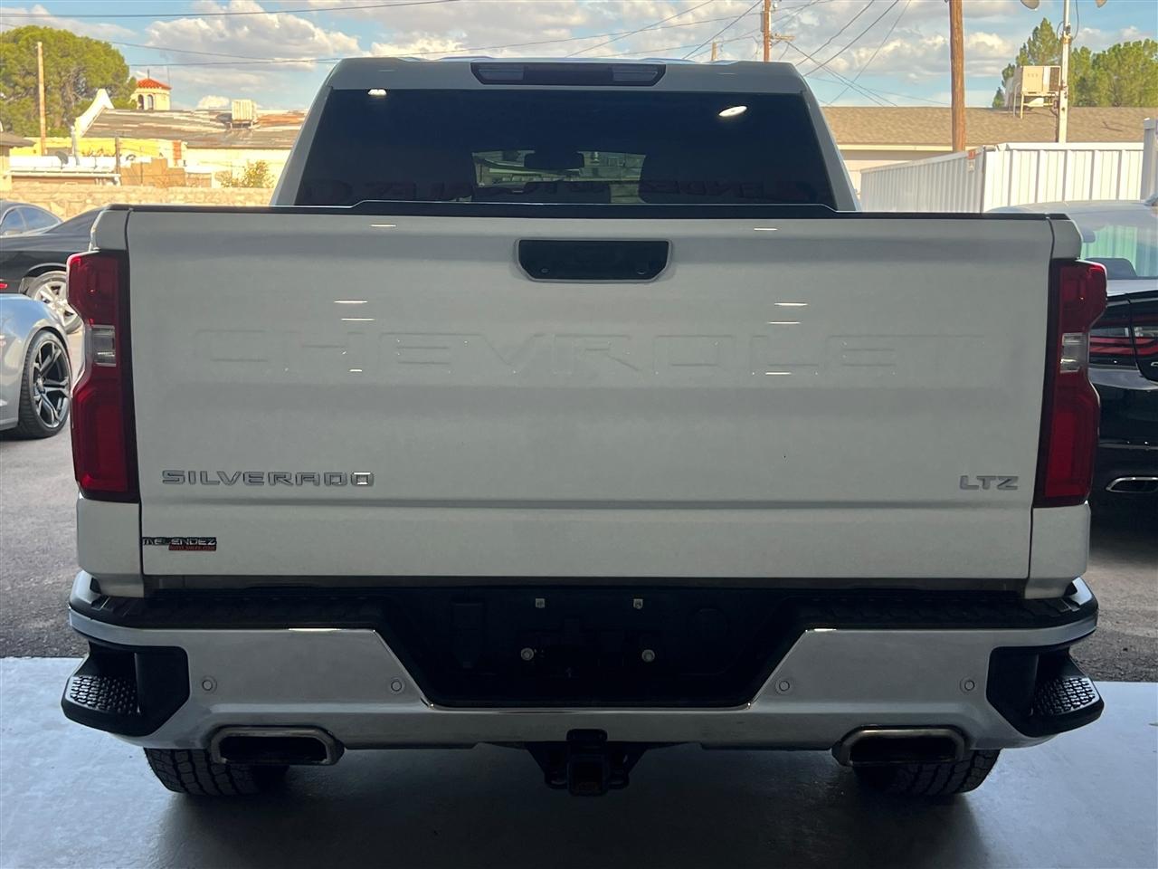 Chevrolet Silverado 1500 LTZ Crew Cab 4WD 2024