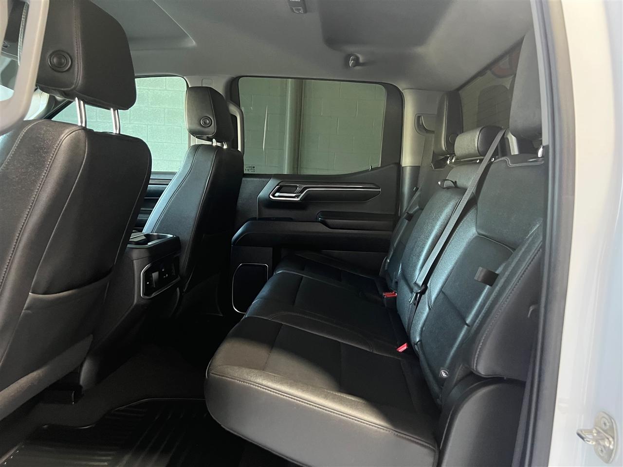Chevrolet Silverado 1500 LTZ Crew Cab 4WD 2024
