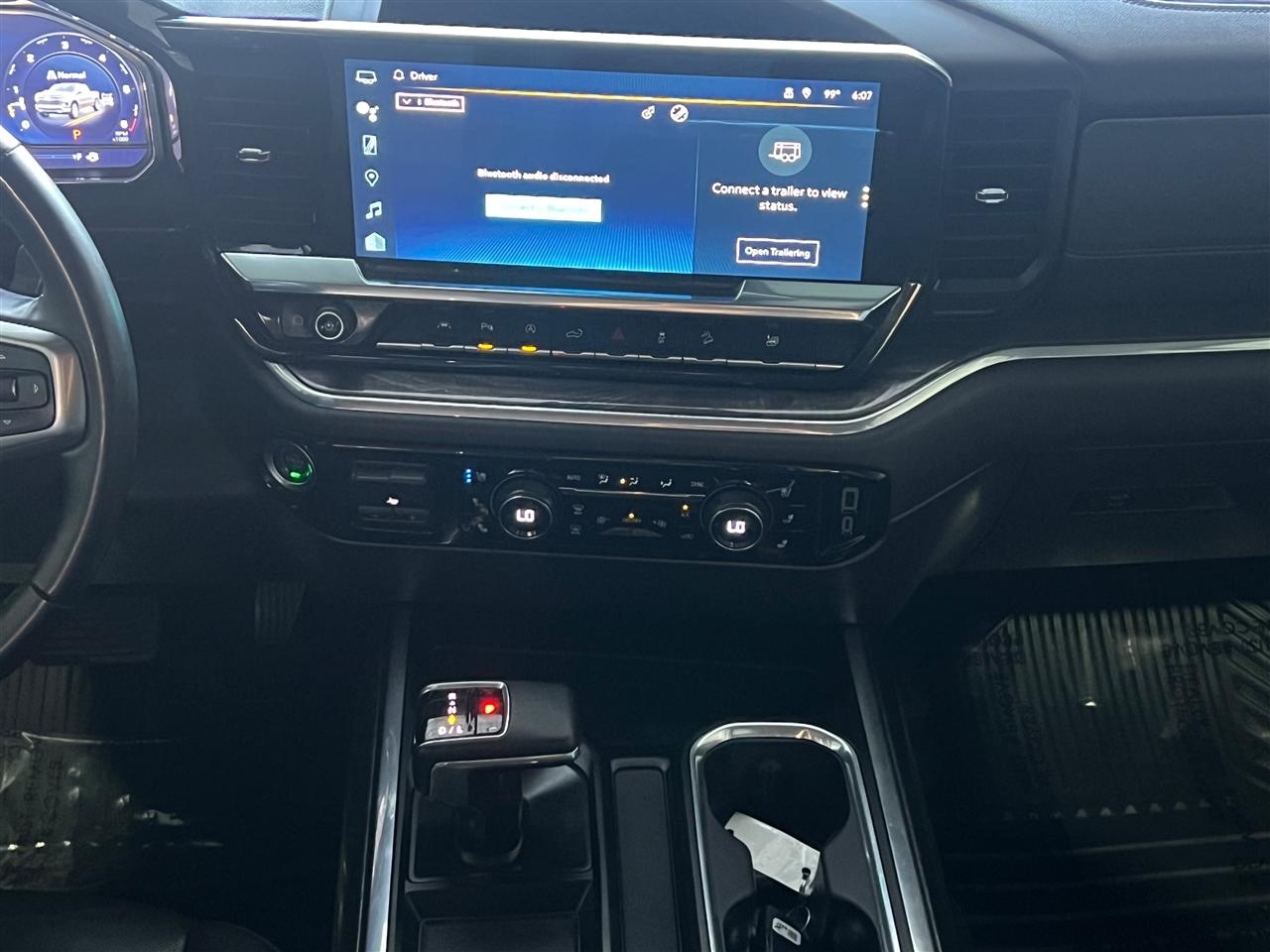 Chevrolet Silverado 1500 LTZ Crew Cab 4WD 2024