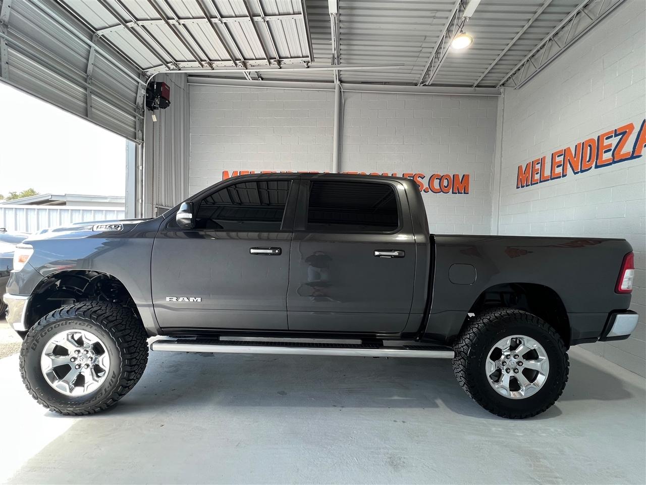 RAM 1500 Big Horn Crew Cab SWB 4WD 2019