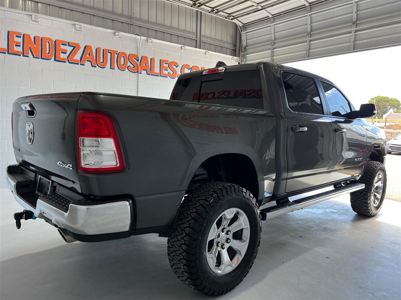 RAM 1500 Big Horn Crew Cab SWB 4WD 2019