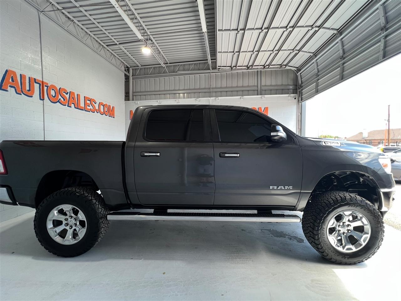 RAM 1500 Big Horn Crew Cab SWB 4WD 2019