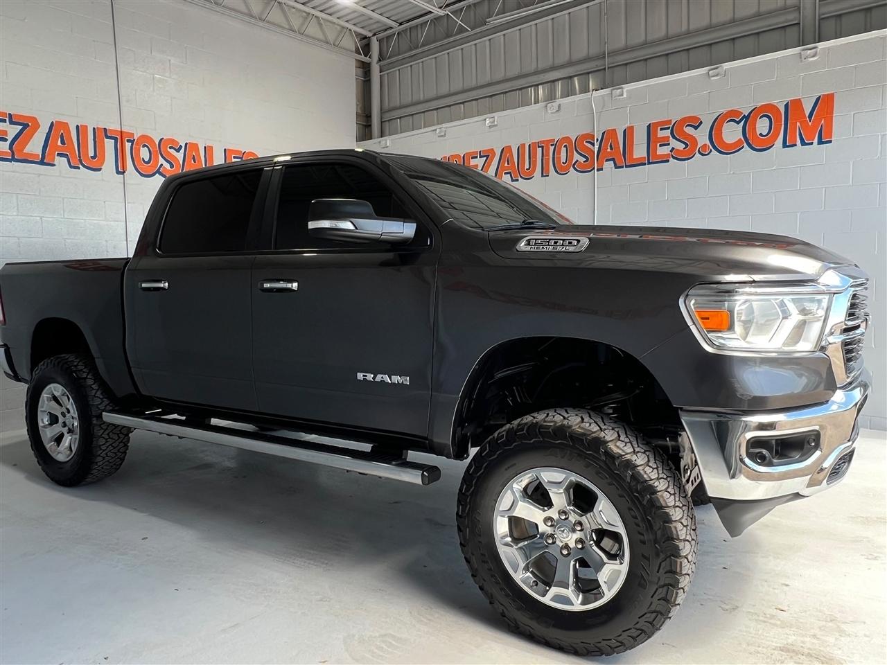 RAM 1500 Big Horn Crew Cab SWB 4WD 2019
