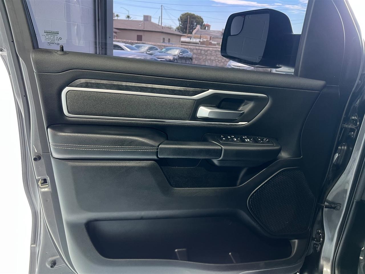 RAM 1500 Big Horn Crew Cab SWB 4WD 2019