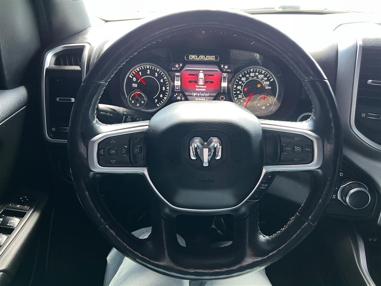 RAM 1500 Big Horn Crew Cab SWB 4WD 2019