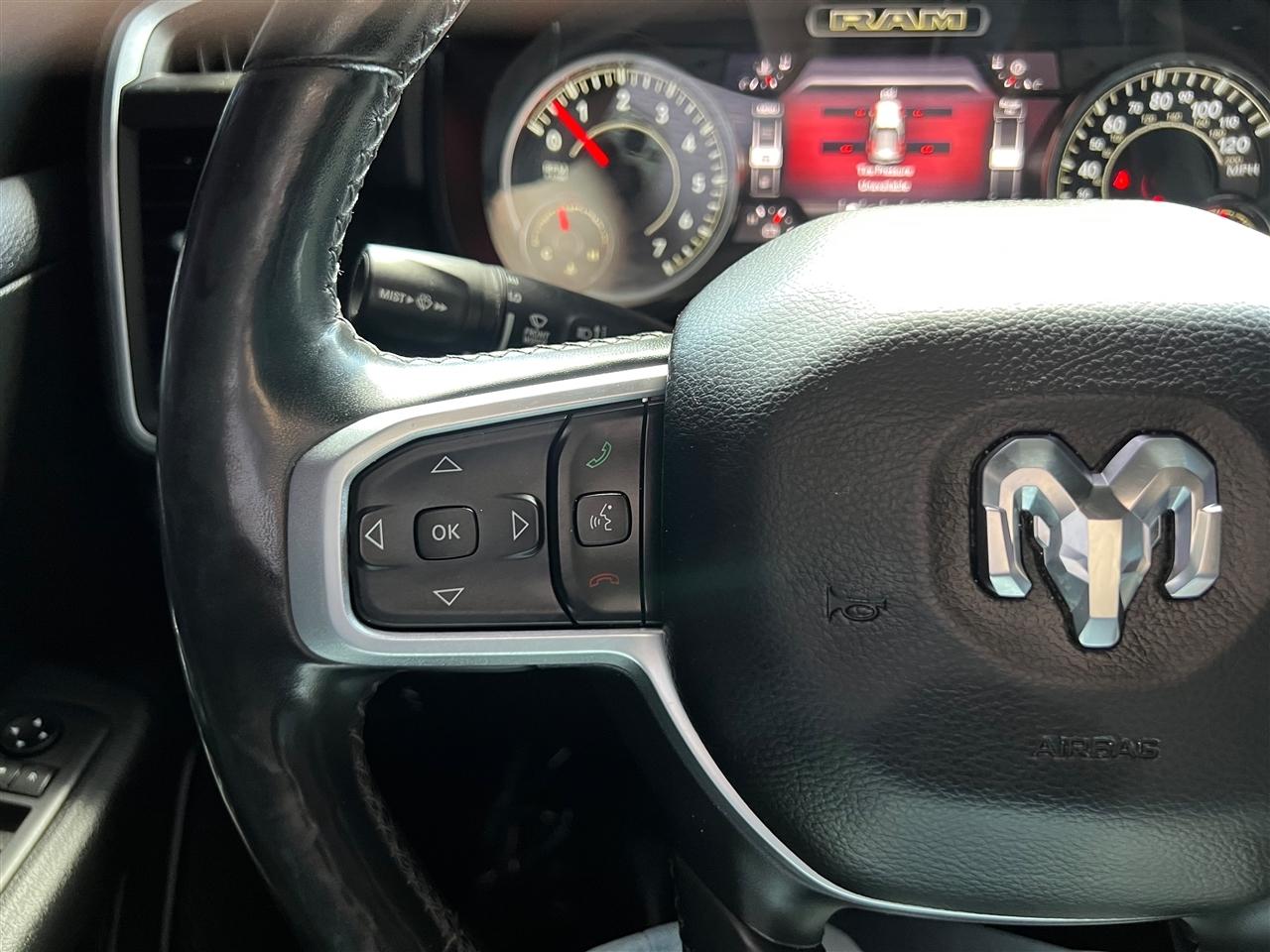 RAM 1500 Big Horn Crew Cab SWB 4WD 2019