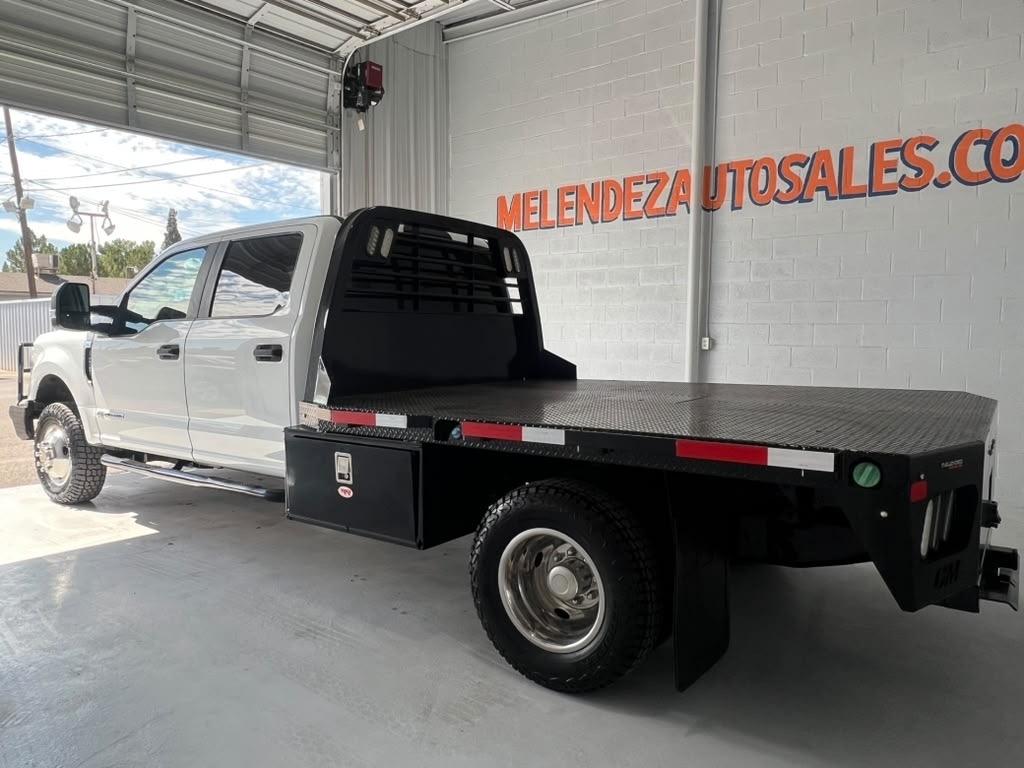Ford F-350 SD XL Crew Cab Long Bed DRW 4WD 2022