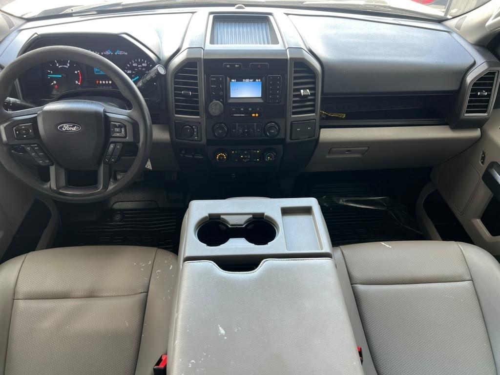 Ford F-350 SD XL Crew Cab Long Bed DRW 4WD 2022
