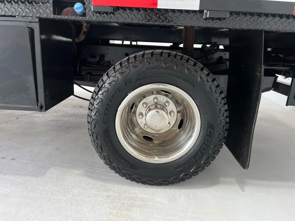 Ford F-350 SD XL Crew Cab Long Bed DRW 4WD 2022