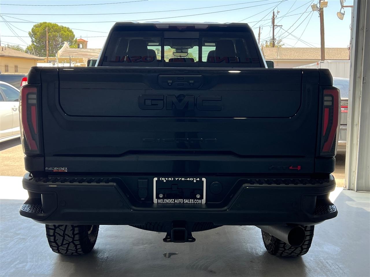 GMC Sierra 2500HD AT4 Crew Cab 4WD 2024