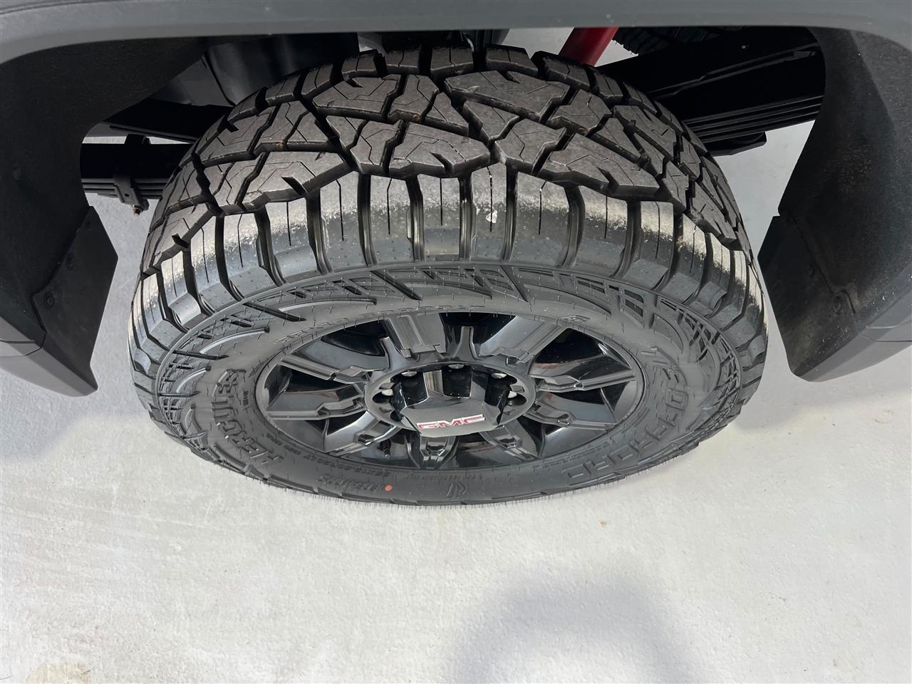 GMC Sierra 2500HD AT4 Crew Cab 4WD 2024