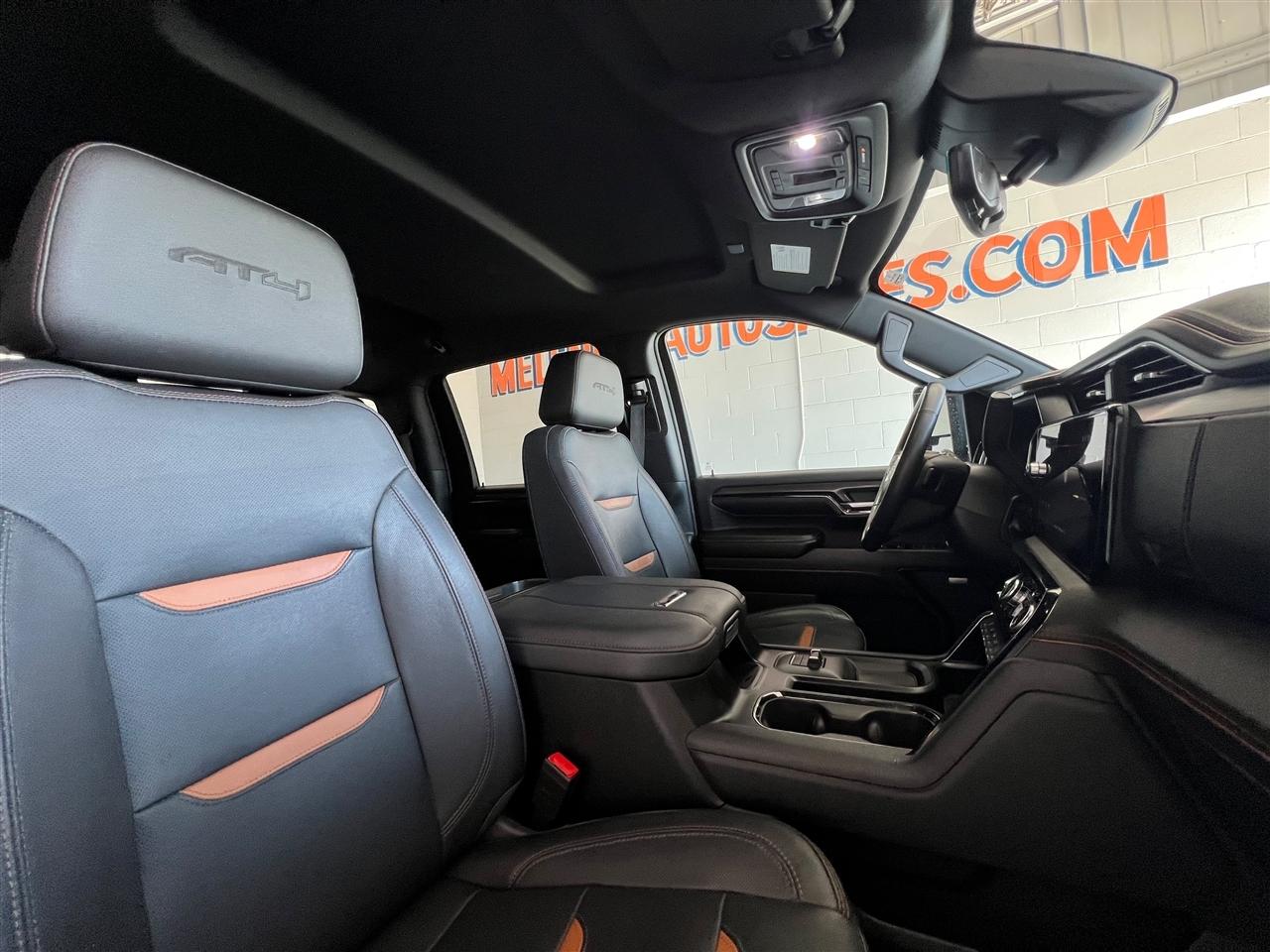 GMC Sierra 2500HD AT4 Crew Cab 4WD 2024