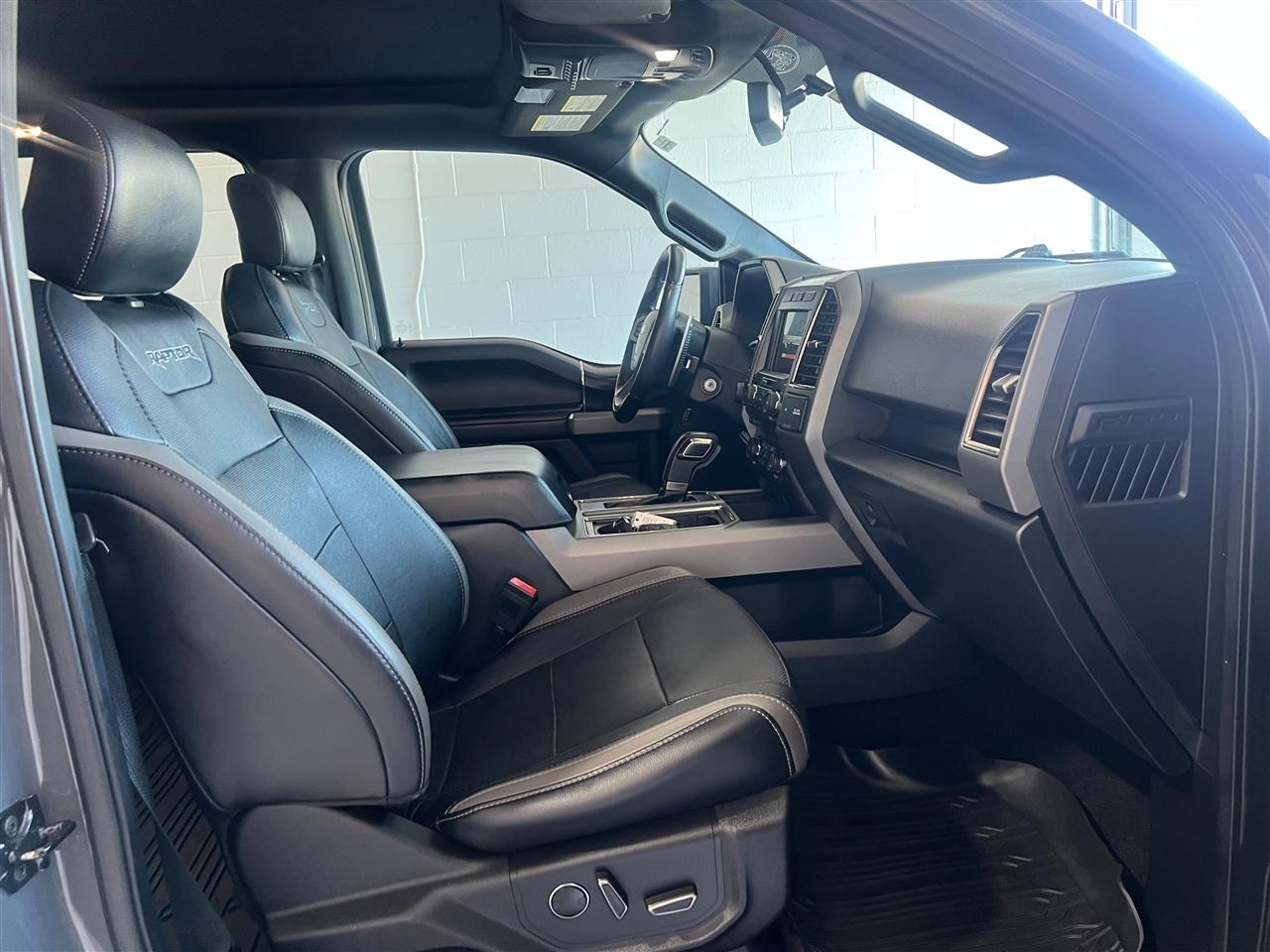 Ford F-150 Raptor SuperCrew 4WD 2018