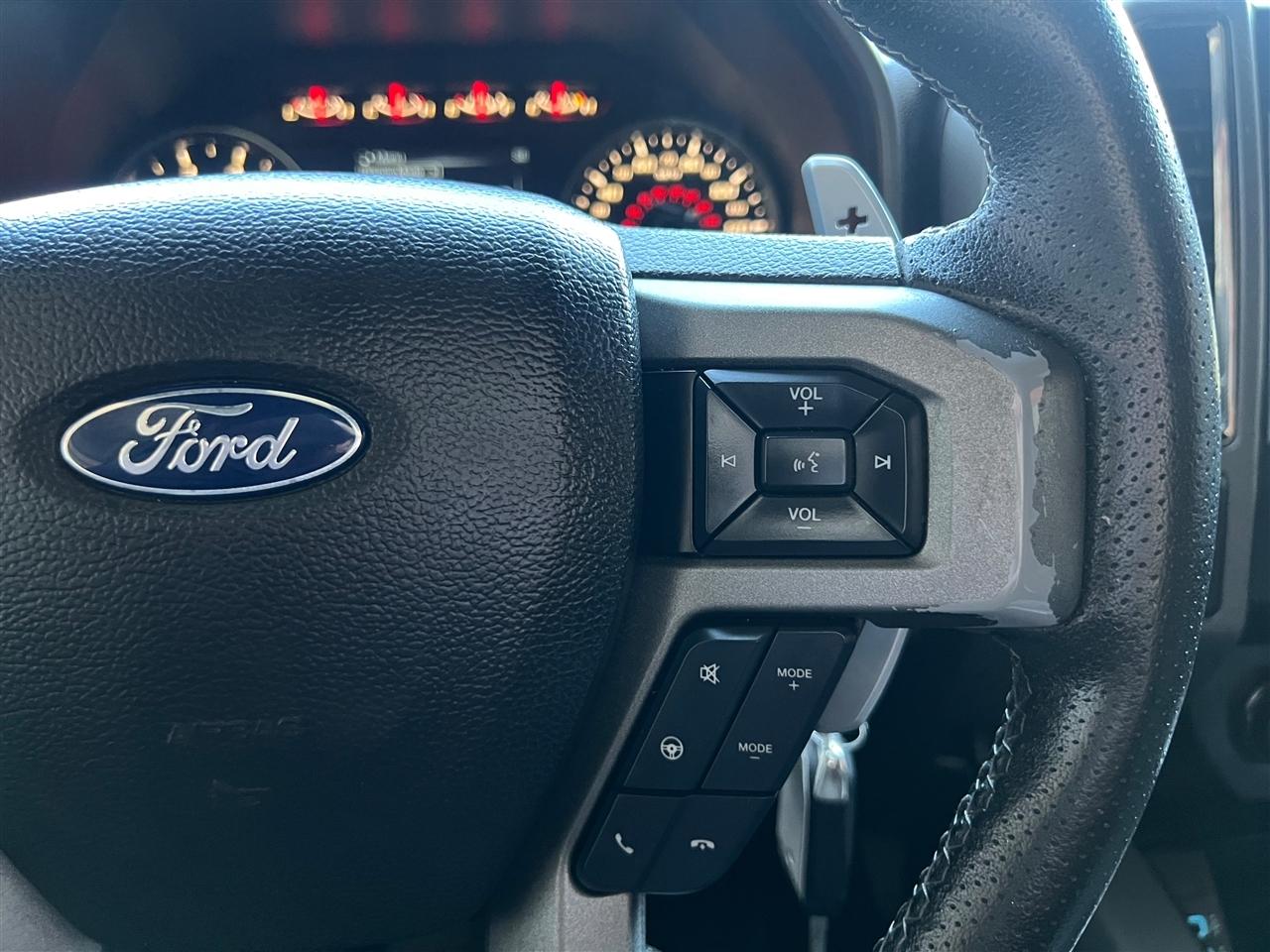Ford F-150 Raptor SuperCrew 4WD 2018