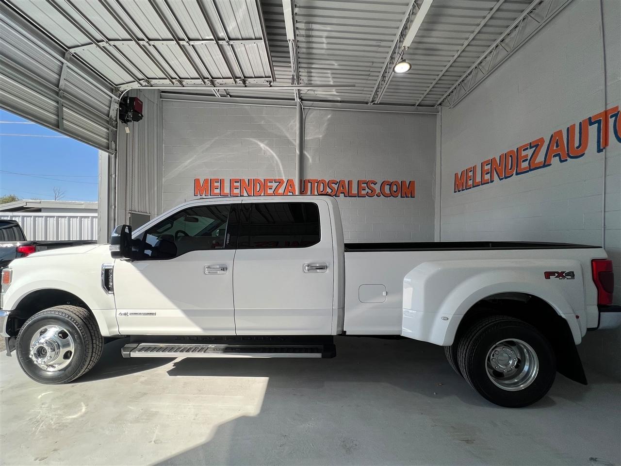 Ford F-350 SD Lariat Crew Cab Long Bed DRW 4WD 2022