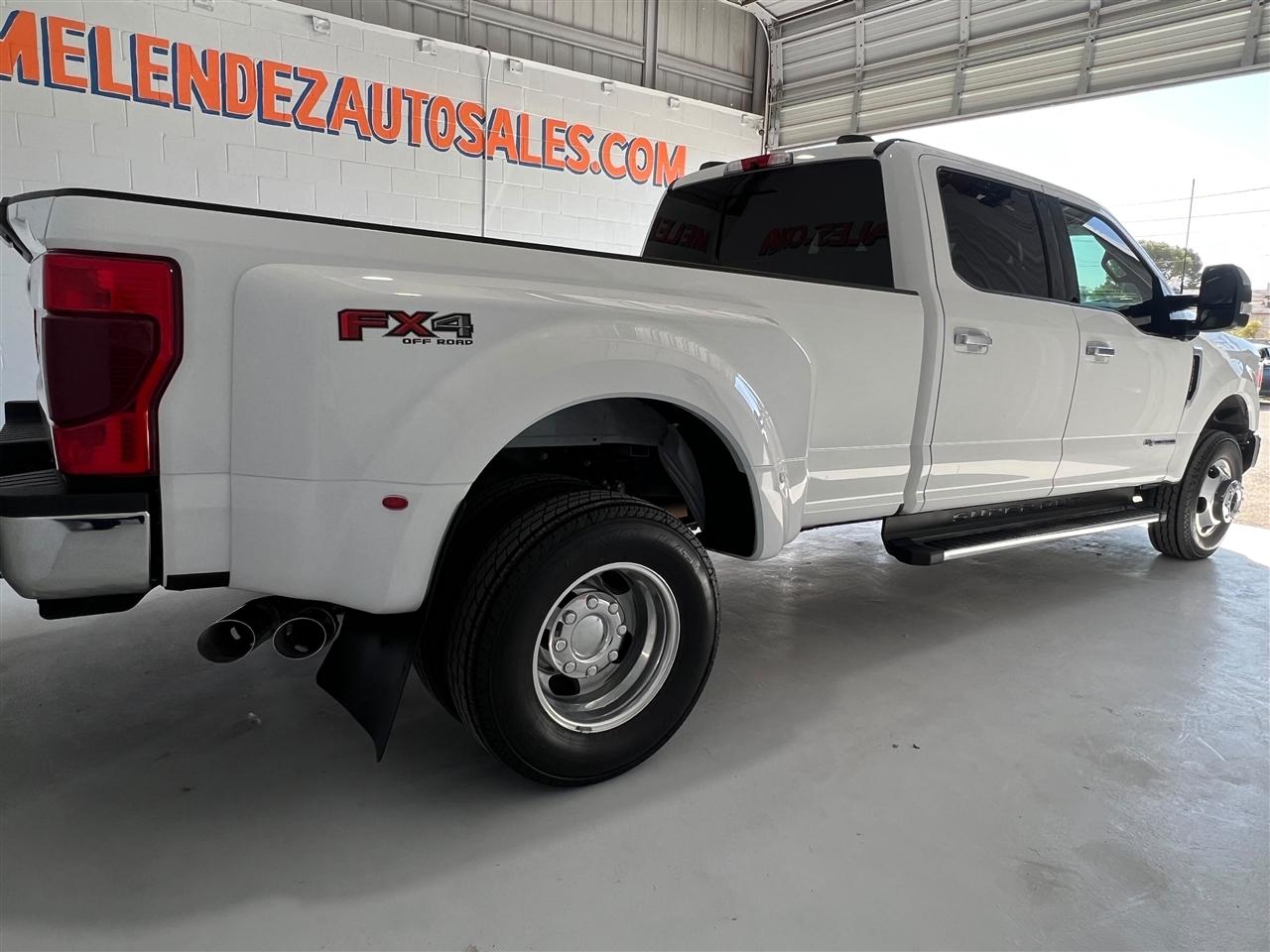 Ford F-350 SD Lariat Crew Cab Long Bed DRW 4WD 2022