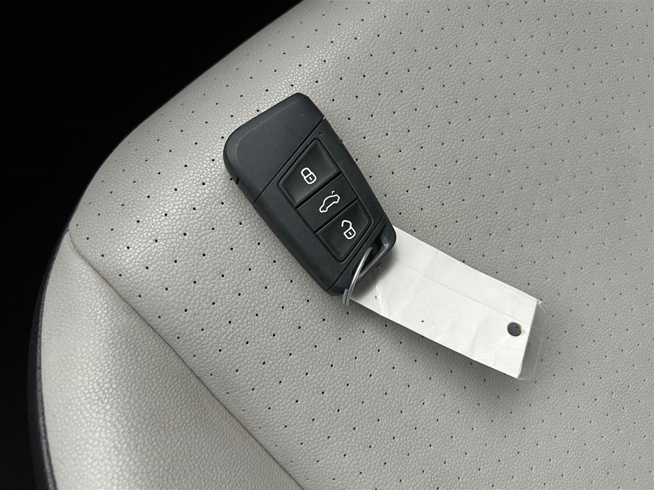 Volkswagen Jetta 1.4T S 8A 2019