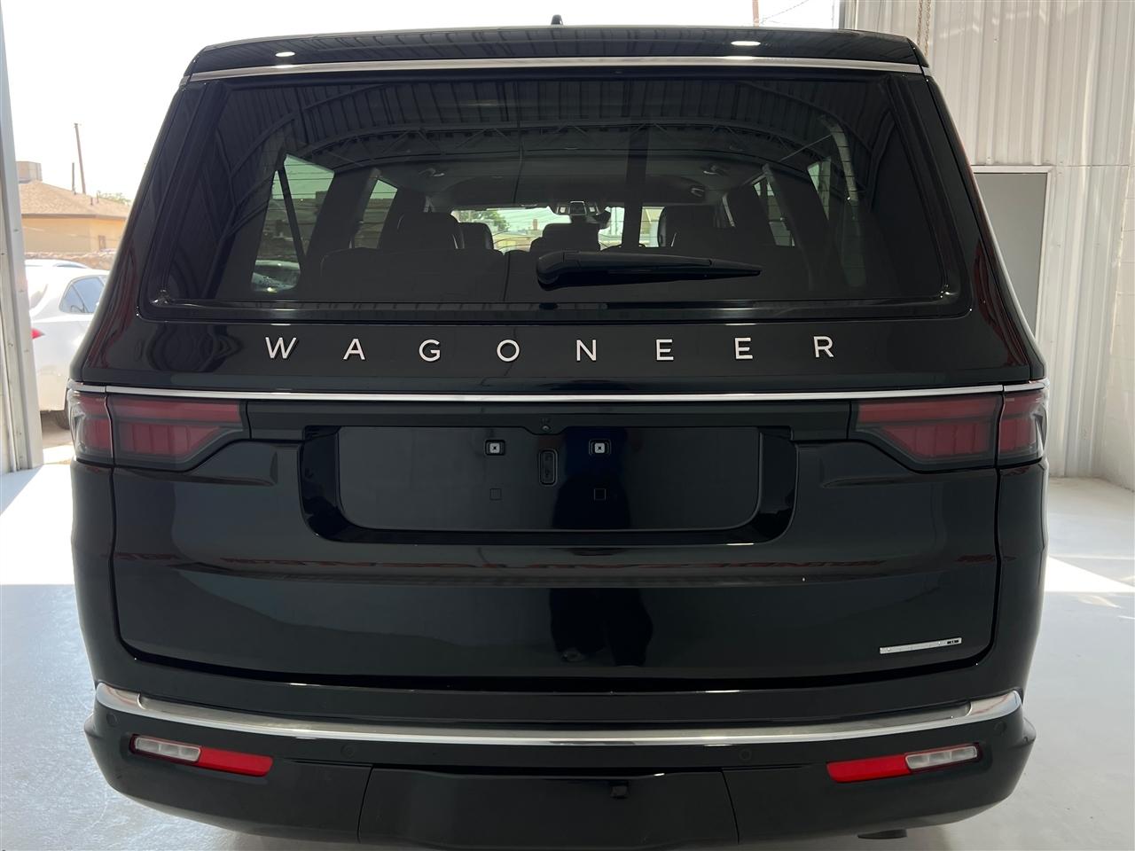 Jeep Wagoneer Series II 2024