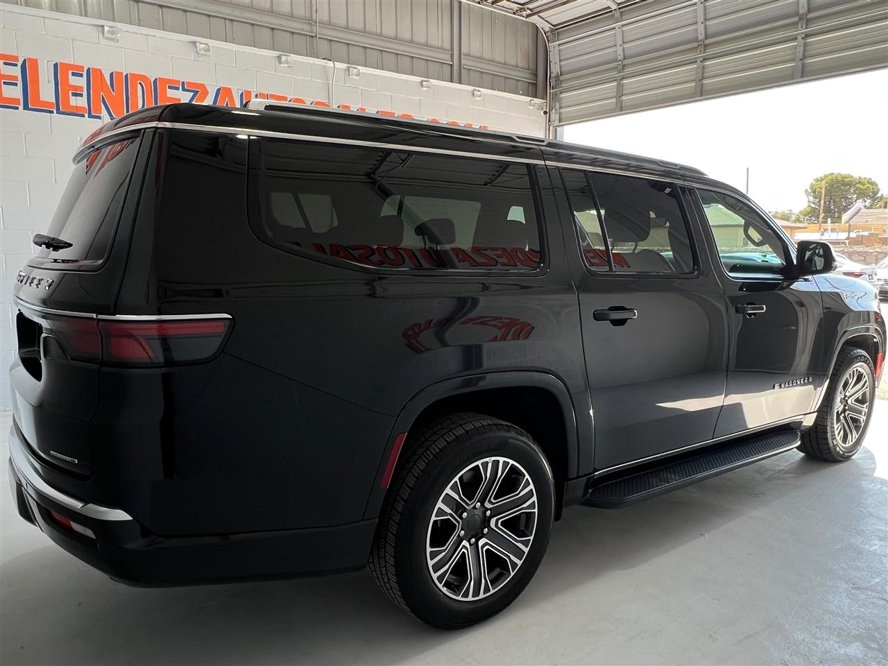 Jeep Wagoneer Series II 2024