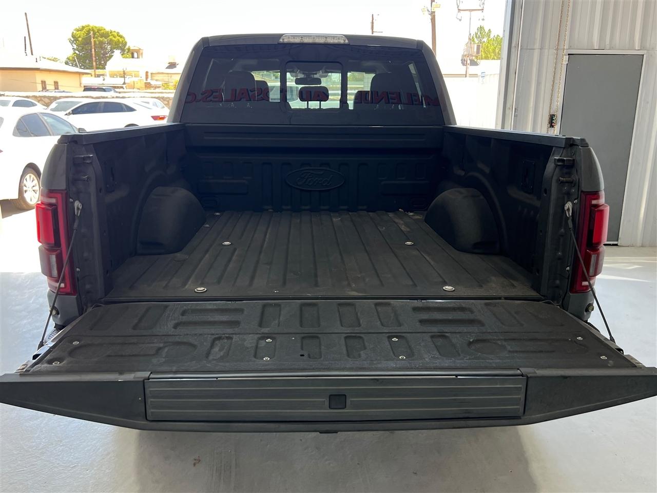 Ford F-150 Raptor SuperCrew 4WD 2018