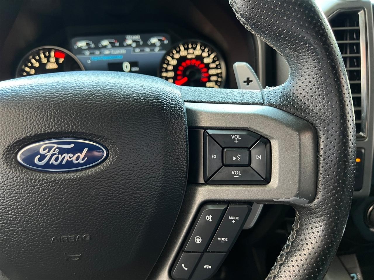 Ford F-150 Raptor SuperCrew 4WD 2018