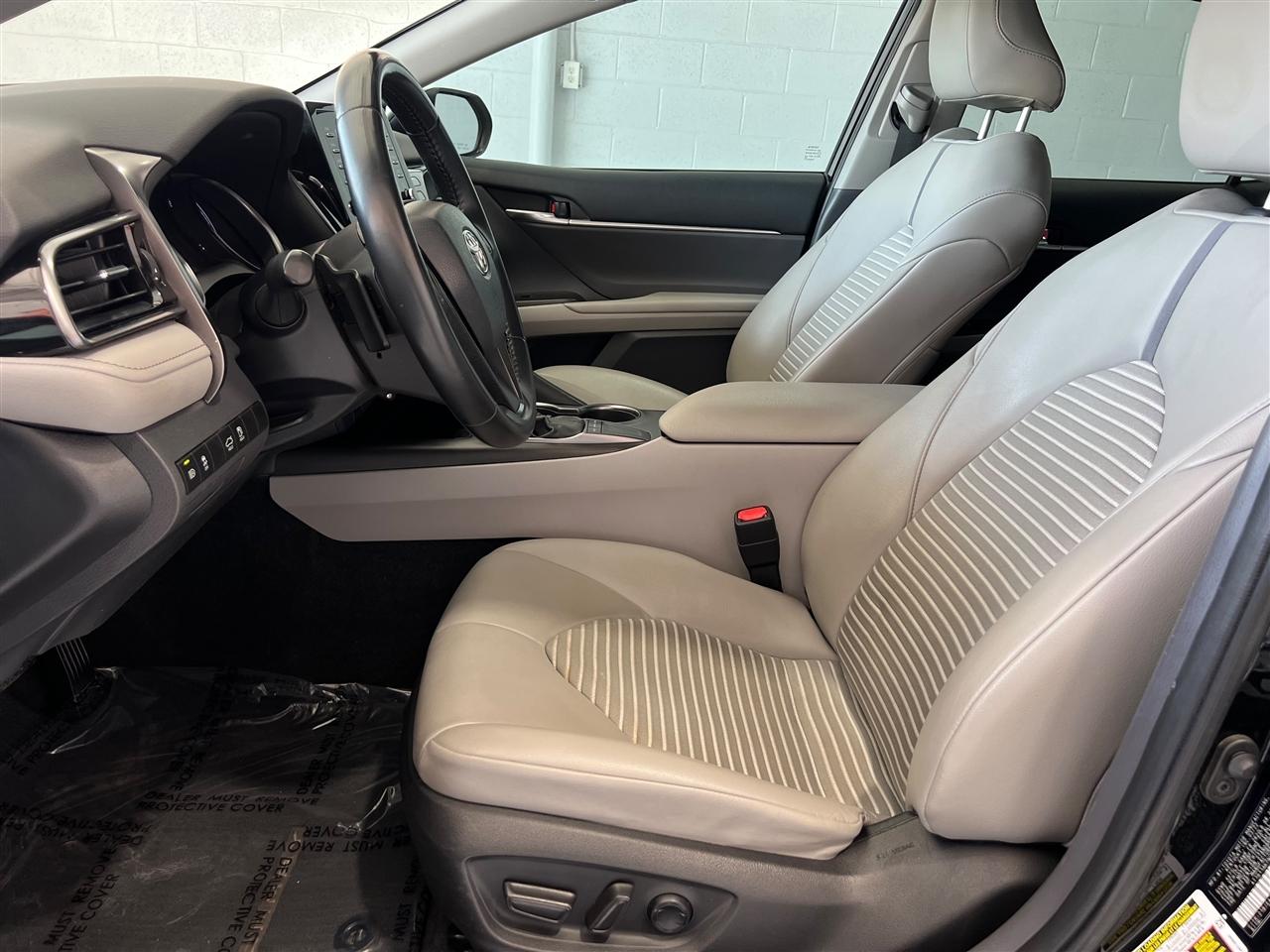 Toyota Camry SE 2022