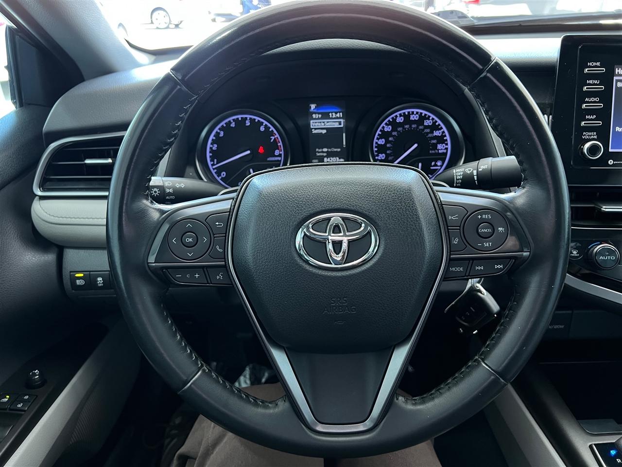 Toyota Camry SE 2022