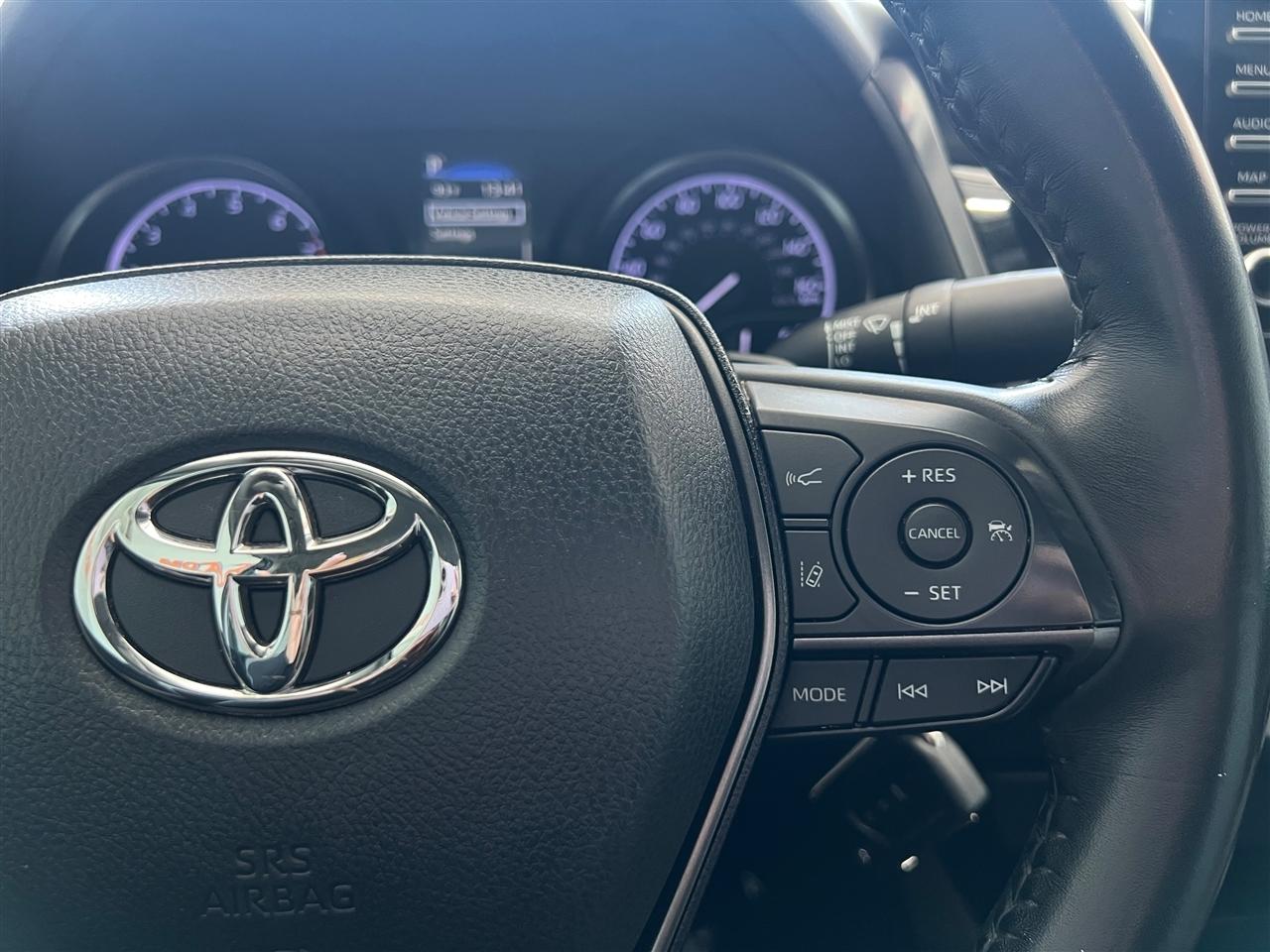 Toyota Camry SE 2022