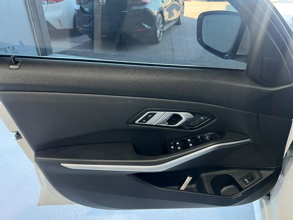 BMW 3-Series 330i 2019