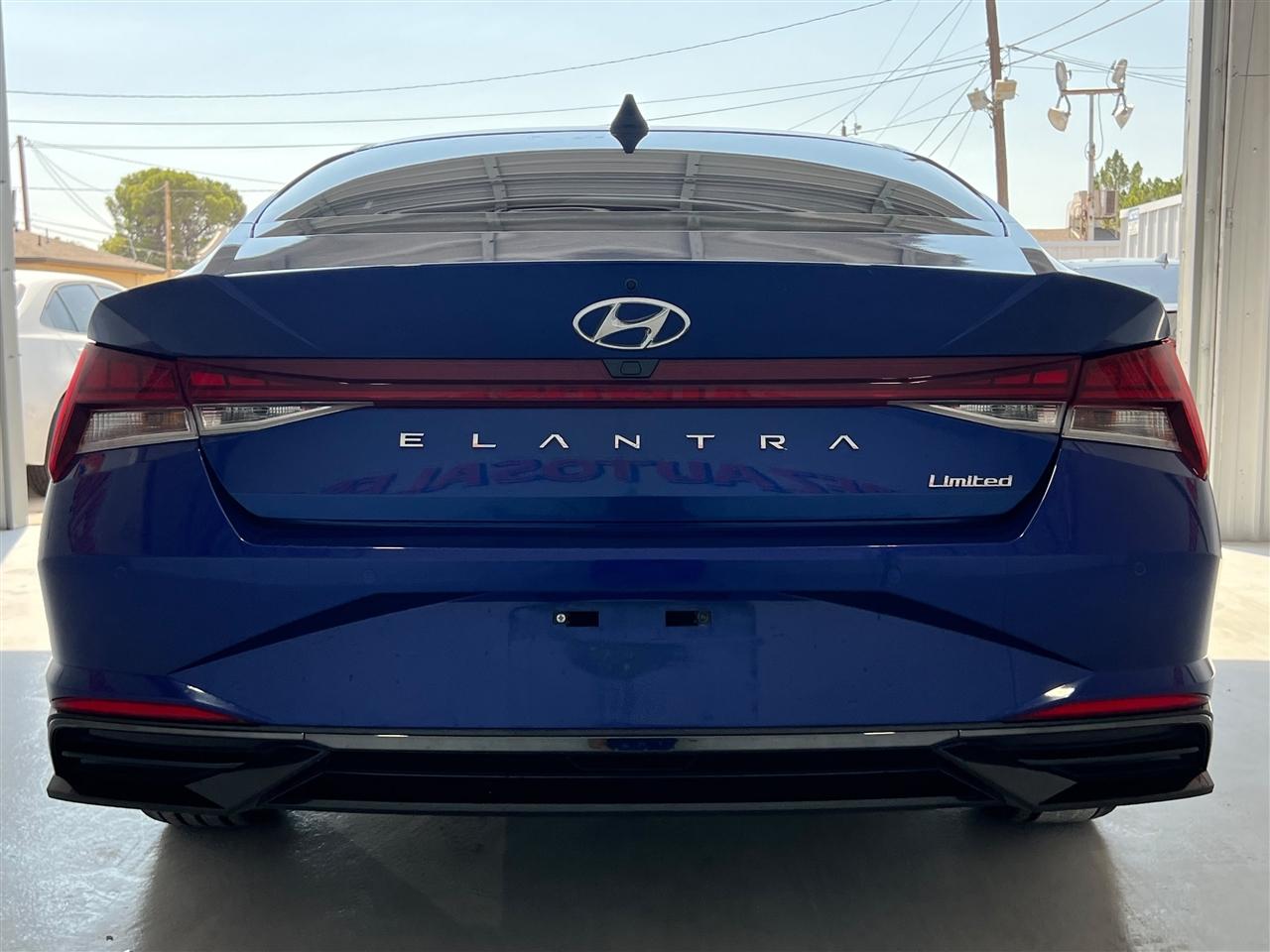 Hyundai Elantra Limited 2023