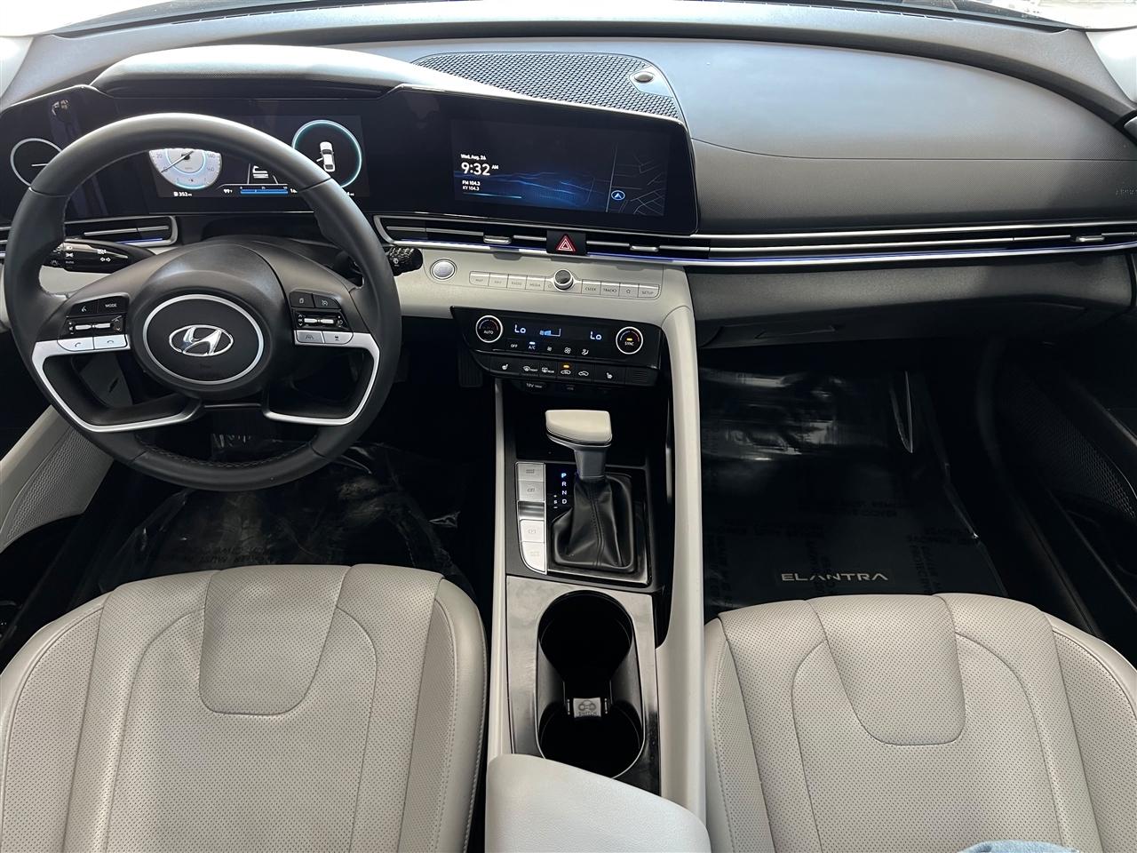 Hyundai Elantra Limited 2023